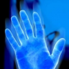синие руки